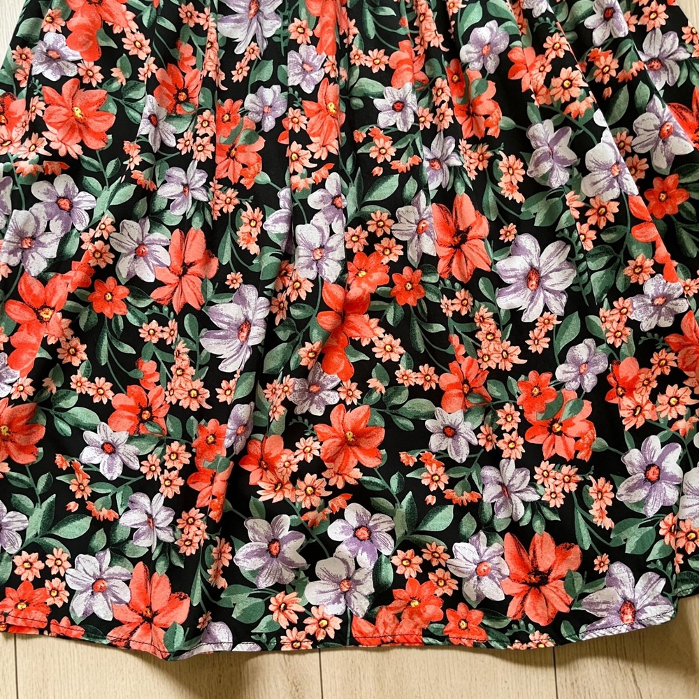 Abel the Label Womens Floral Tiered Maxi Skirt Black Red Purple Rayon Size S - Picture 8 of 8
